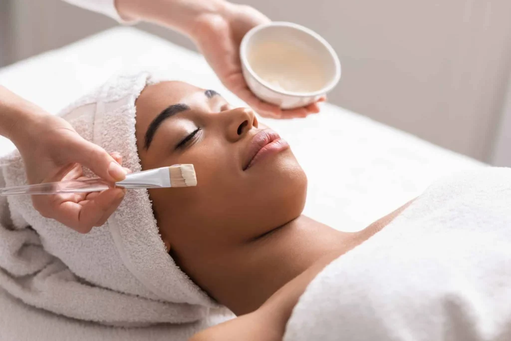 What Are the Benefits of Having a Facial Treatment